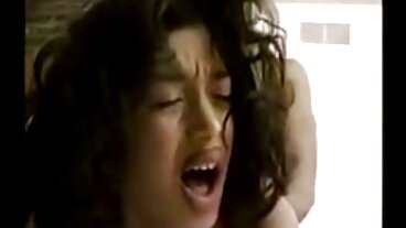 Σκηνή με τις καυτές Marselina Fiore και Mishelle ελληνικο πορν Klein από το Clubseventeen