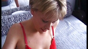 Δράση μεσαίου μεγέθους βυζιά με ελληνικο πορνο την καυτή Anita από το 18 VideoZ
