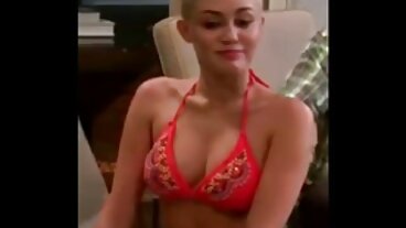 Ταινία Reverse Cowgirl με σκληρο ελληνικο πορνο δελεαστικό Kit Mercer από τους Cherry Pimps